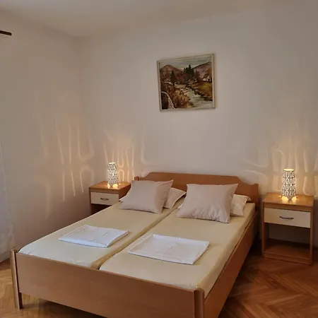 Kero New Value 2023 Fully Ac Apartment *