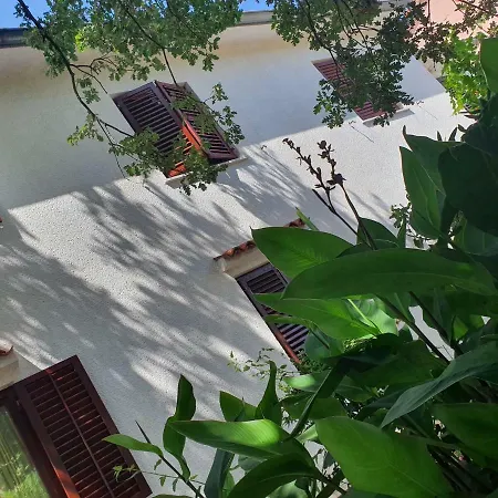 Kero New Value 2023 Fully Ac Apartment Porec